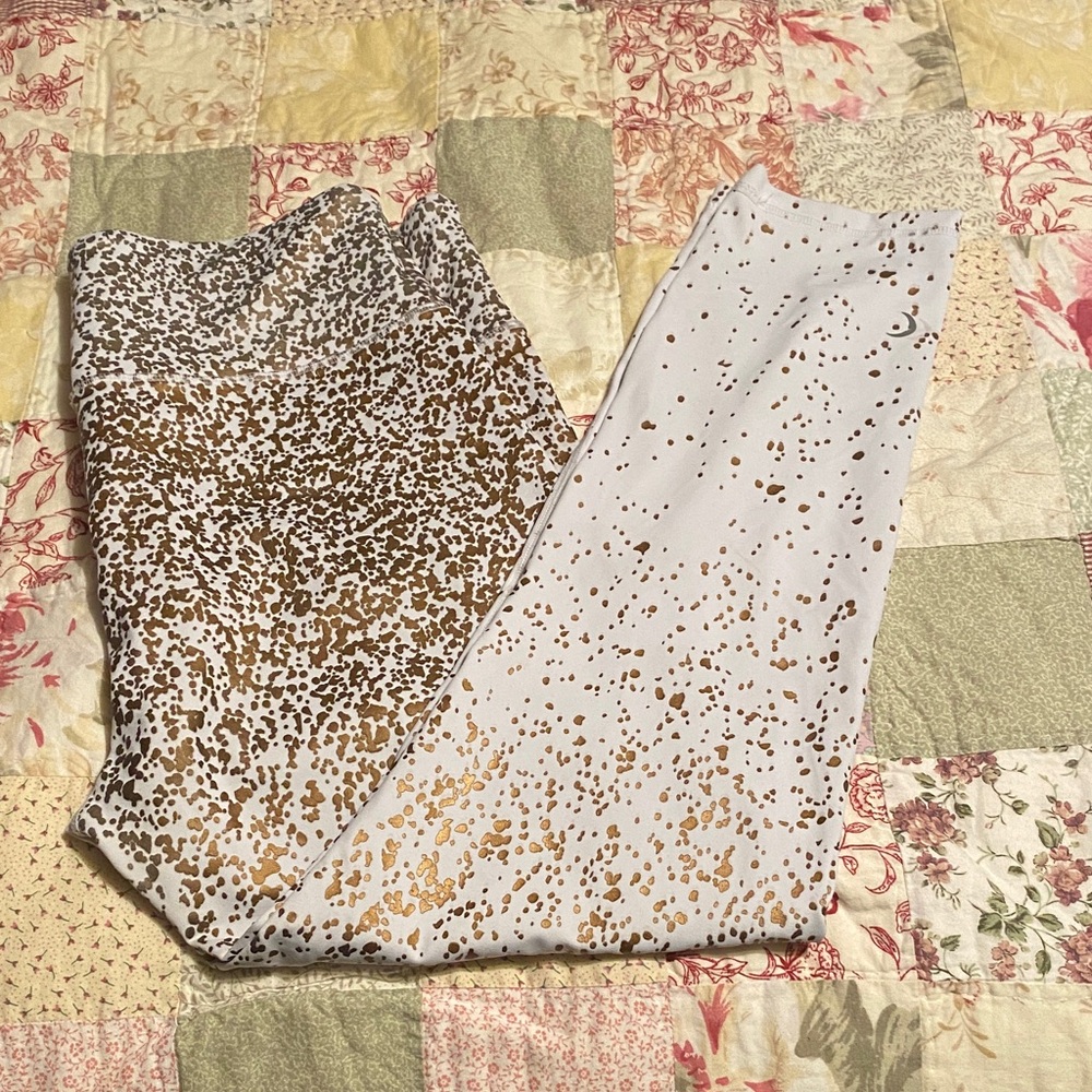 Zyia Active White with Gold Print Leggings Yoga Pants 14-16 XL